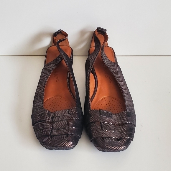Gentle Souls black/gold metallic shoes - Picture 1 of 5